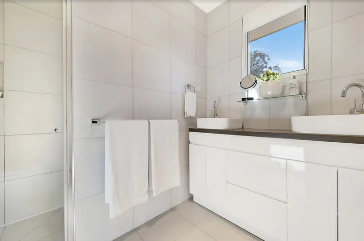 Sixth view of Homely unit listing, 1/2 Rowan Court, Mount Waverley VIC 3149
