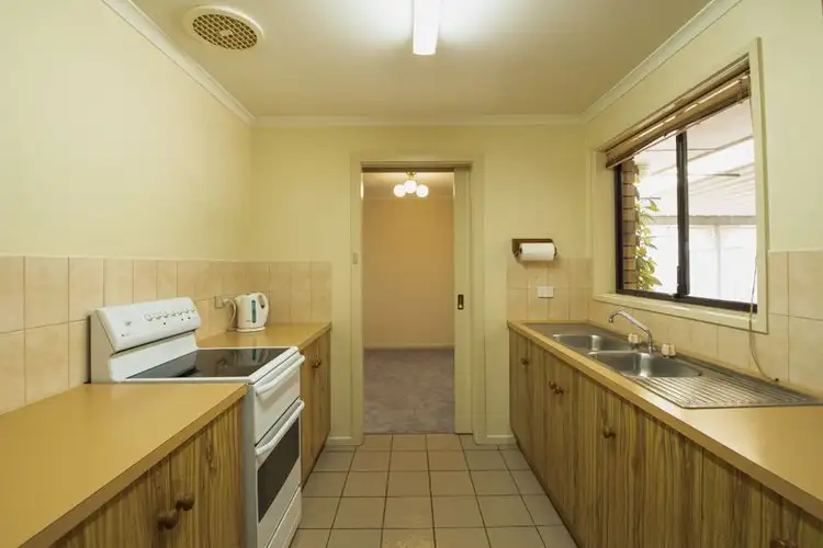 Fourth view of Homely house listing, 2 Hedgerow Drive, Gulfview Heights SA 5096