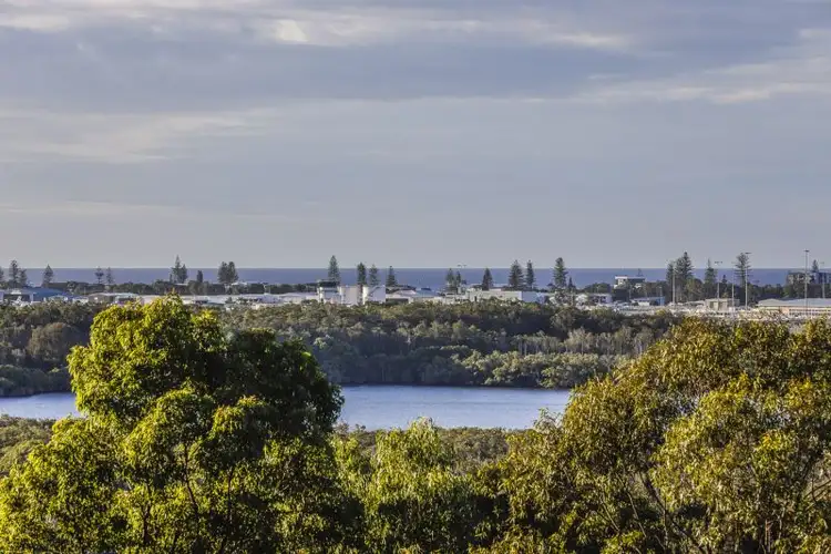 16 Anconia Avenue, Tweed Heads West NSW 2485