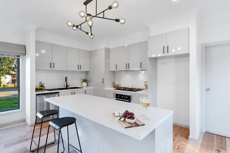 Fifth view of Homely house listing, 2 Lustre Close, Epping VIC 3076