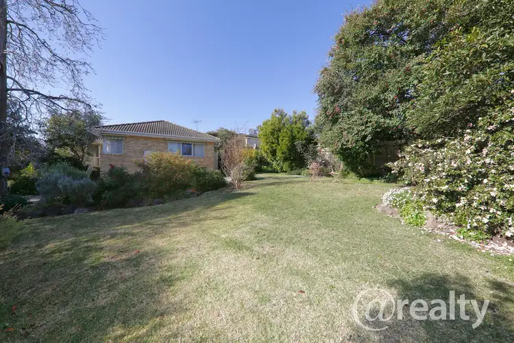 Second view of Homely house listing, 5 Betty Court, Mount Waverley VIC 3149