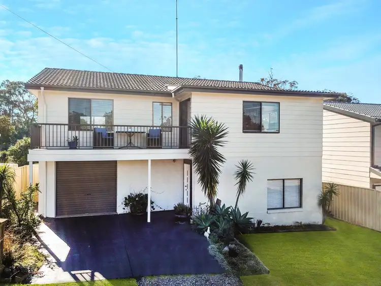 27 Una Avenue, Charmhaven NSW 2263