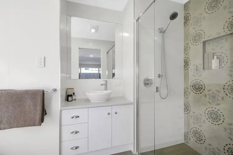 Sixth view of Homely house listing, 4a Joanne Crescent, Thornlands QLD 4164