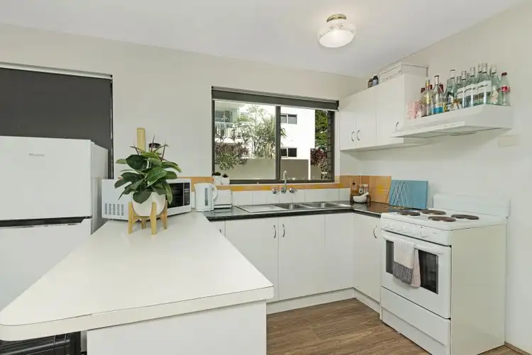 Fifth view of Homely unit listing, 5/16 Norman Street, Southport QLD 4215