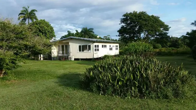 103 Etty Bay Road, Etty Bay QLD 4858