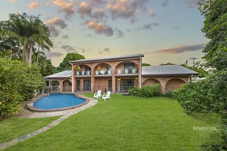 27 West Street, Mundingburra QLD 4812