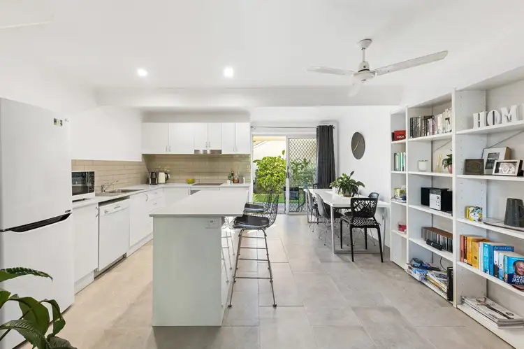 Sixth view of Homely unit listing, 2/261 Weyba Road, Noosaville QLD 4566