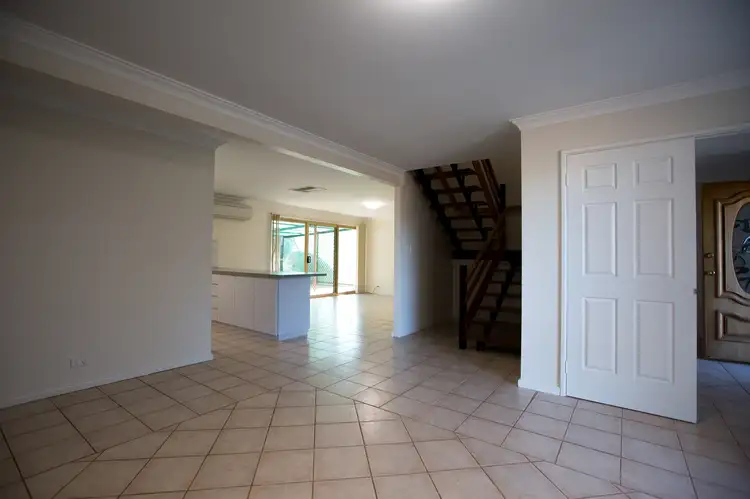 Fifth view of Homely house listing, 10 Edwards Street, Beverley WA 6304