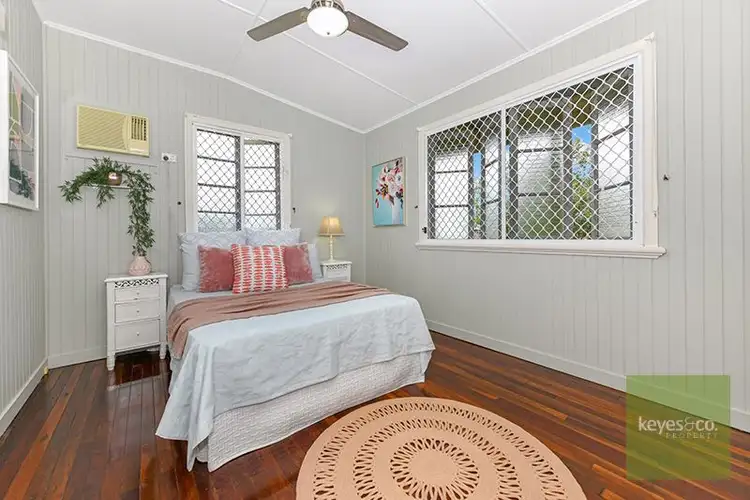 Fifth view of Homely house listing, 8a Tuffley Street, West End QLD 4810