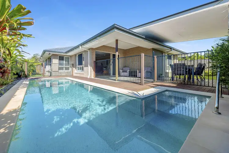 28 Seabreeze Boulevard, Pottsville NSW 2489