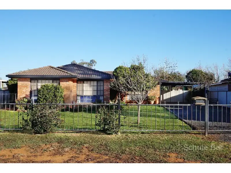 Main view of Homely house listing, 111 Oak Cres, Narromine NSW 2821