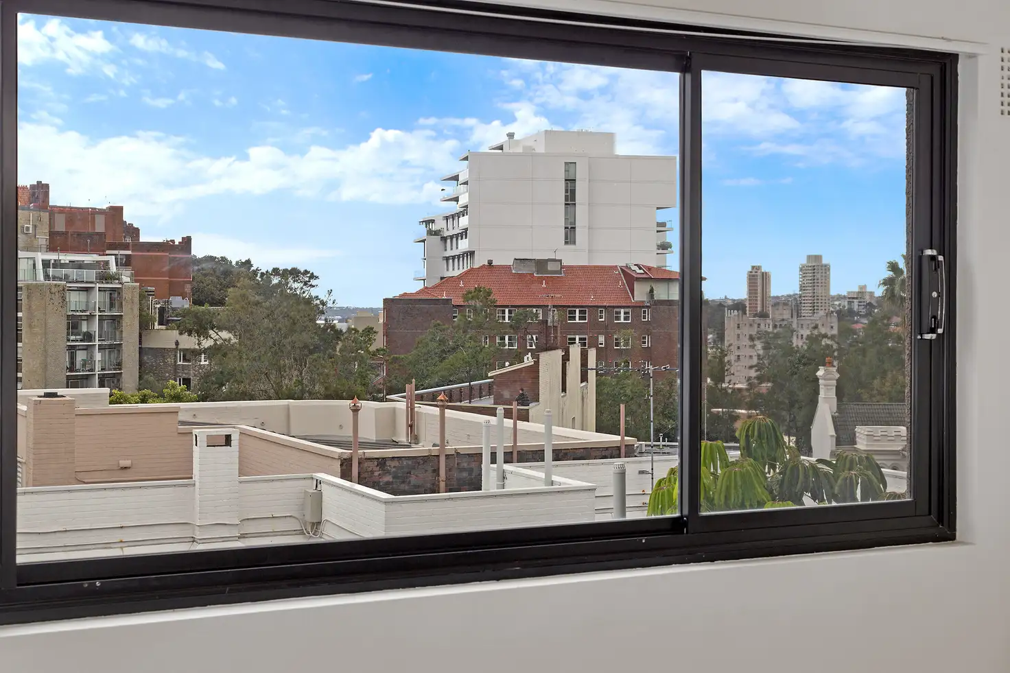 Main view of Homely studio listing, 517/5 Ward Avenue, Potts Point NSW 2011