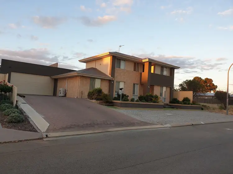 38 Fairway Bend, Northam WA 6401
