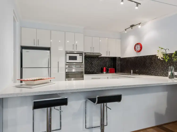 Third view of Homely apartment listing, 3/27 Queens Rd, Melbourne VIC 3004