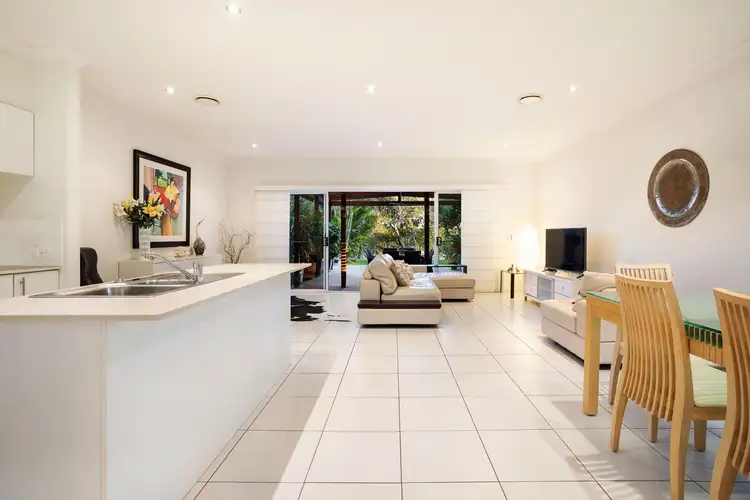 Sixth view of Homely house listing, 2/186 Kennedy Drive, Tweed Heads West NSW 2485