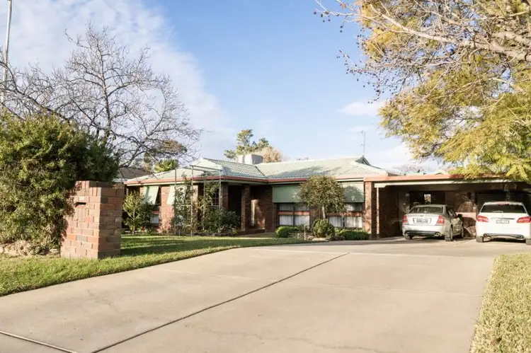 23 Merinda Crescent, Kooringal NSW 2650