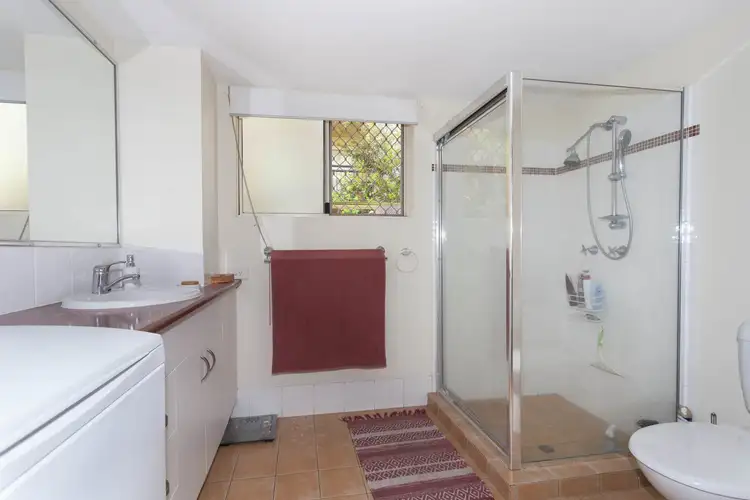 Fifth view of Homely unit listing, 4/31 Mawarra St, Chevron Island QLD 4217