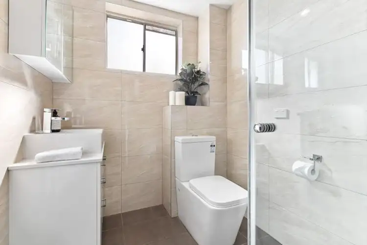 Sixth view of Homely apartment listing, 15/39 Laura Street, Newtown NSW 2042