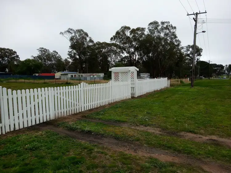 12 Crowther Street, Koorawatha NSW 2807