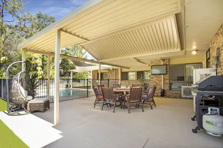 13 Banksia Street, Redland Bay QLD 4165