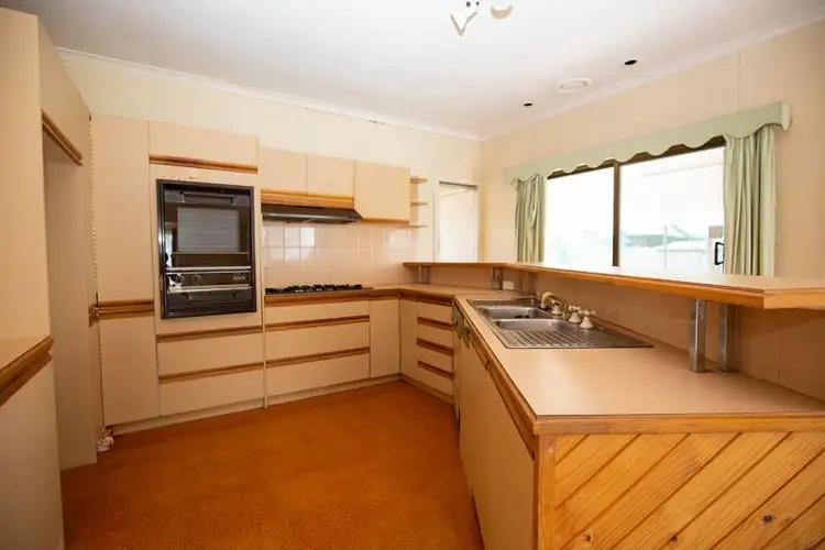 Fifth view of Homely house listing, 98 Natimuk Road, Horsham VIC 3400