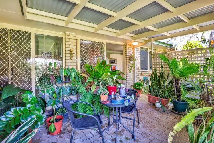 6 Cardona Court