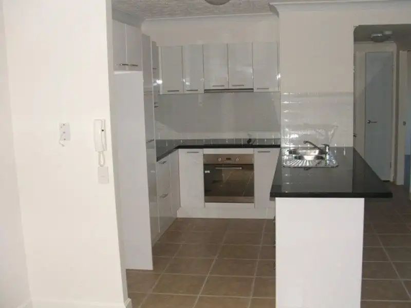 Main view of Homely unit listing, 52/100 Ninth Avenue, Railway Estate QLD 4810