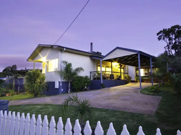 3 HOPKINS DRIVE, Grantville VIC 3984