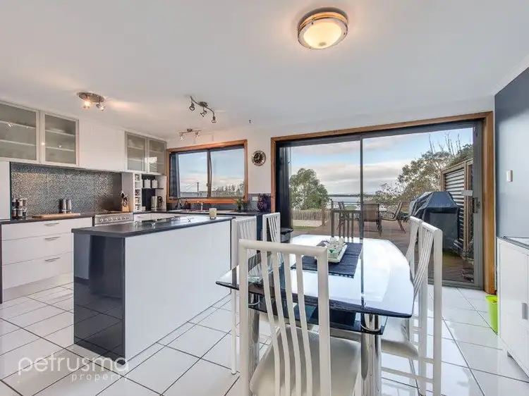 27 Fenton Street, Midway Point TAS 7171