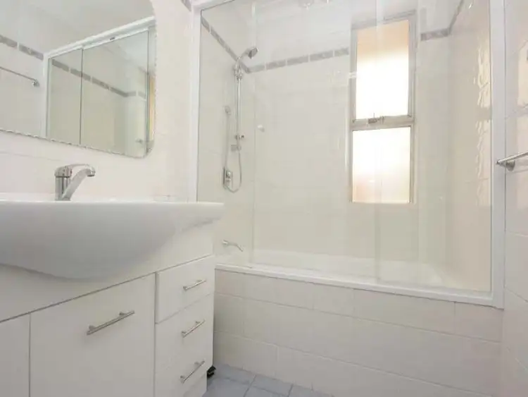 Second view of Homely rural property listing, 6 Gunn Court, Thornlie WA 6108