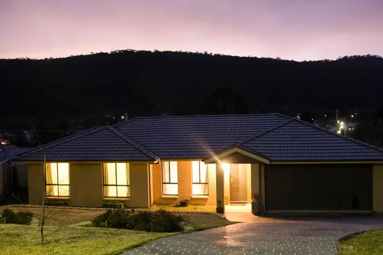 15 Henderson Place, Lithgow NSW 2790