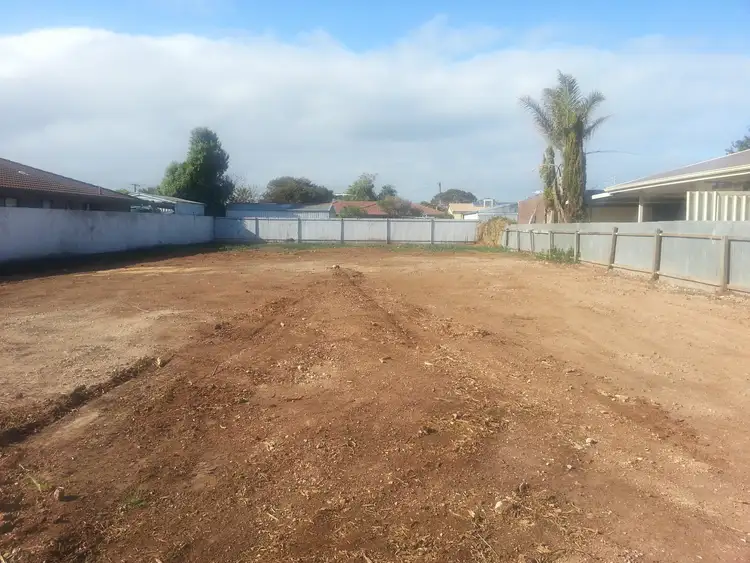 24 & 24a Fremantle Road, Port Noarlunga South SA 5167