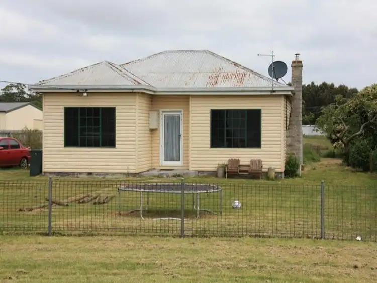2 Rocklyn Road, Smithton TAS 7330