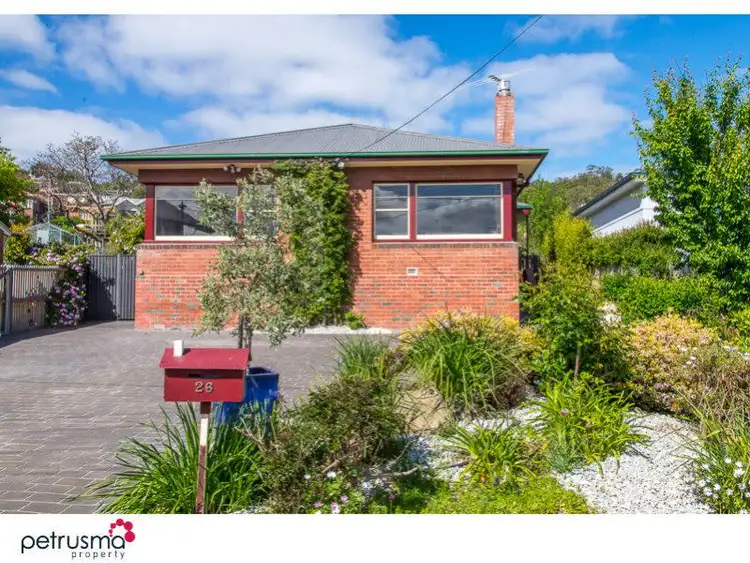 26 Ratho Street, Lenah Valley TAS 7008