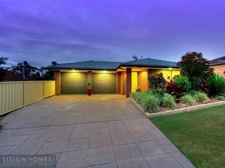 6 Earls Court, Heritage Park QLD 4118