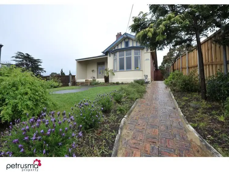 20 Boa Vista Road, New Town TAS 7008