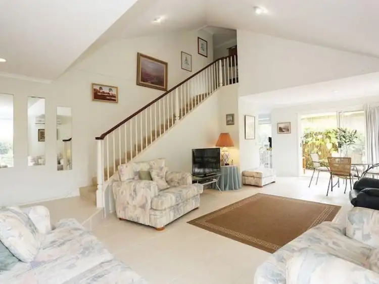 1/22 Burra Street, Chevron Island QLD 4217