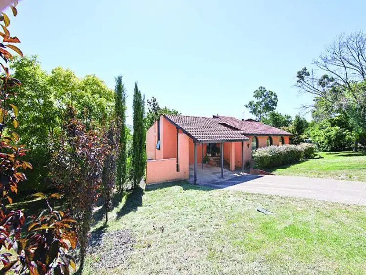 Second view of Homely house listing, 19 Martens Crescent, Weston ACT 2611