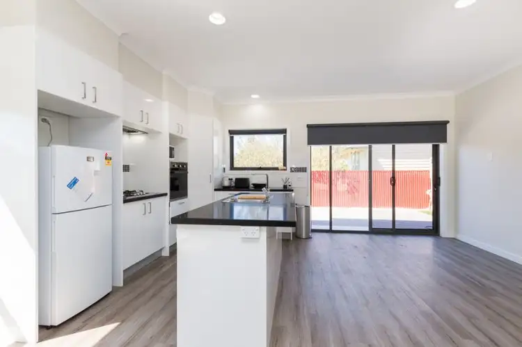 Fourth view of Homely townhouse listing, 1/21 Wawunna Road, Horsham VIC 3400