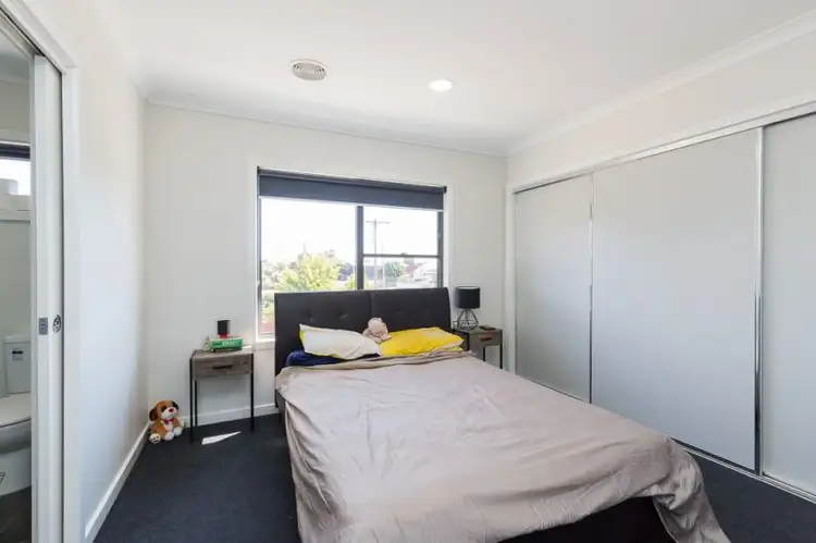 Sixth view of Homely townhouse listing, 1/21 Wawunna Road, Horsham VIC 3400