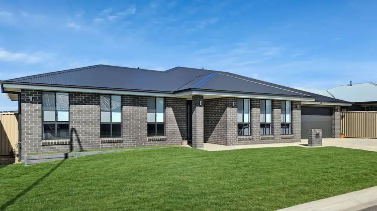 10 Victoria St, Eglinton NSW 2795