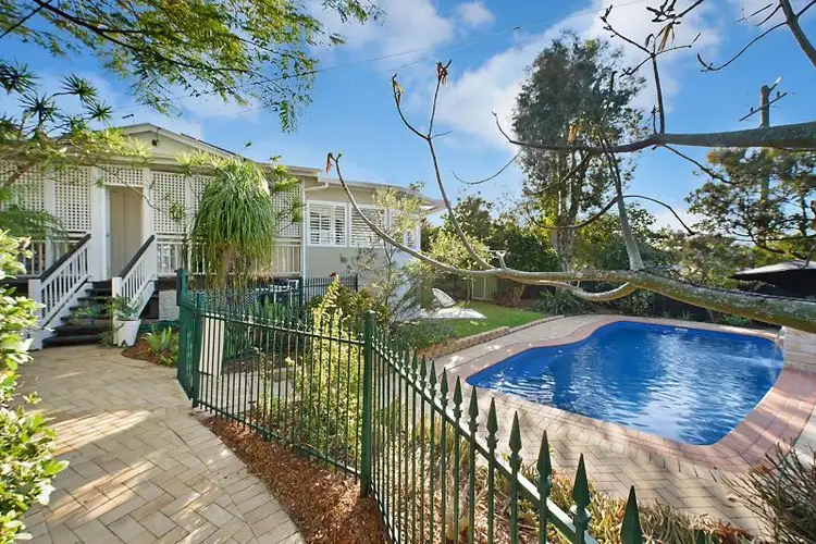 142 Brighton Terrace, Sandgate QLD 4017