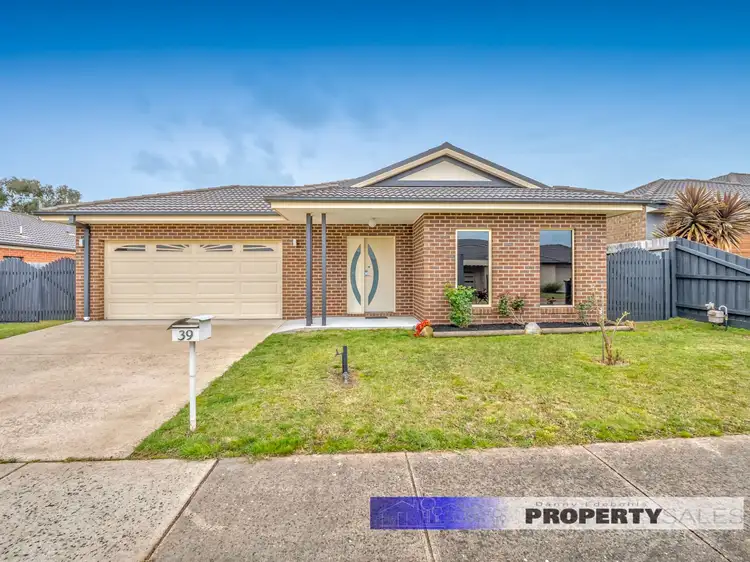 39 Sweetwater Place, Moe VIC 3825