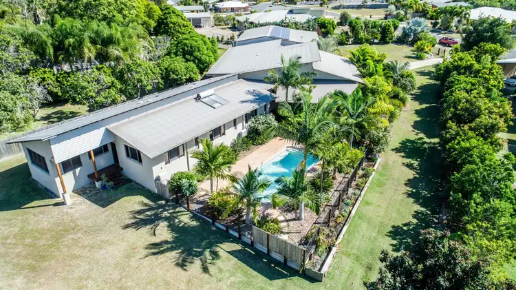 14 Ronpen Close, Tannum Sands QLD 4680
