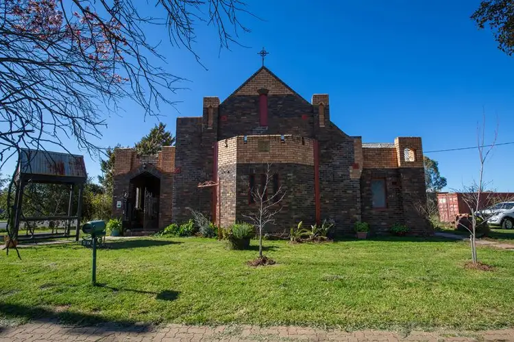 47 Church Street, Minyip VIC 3392