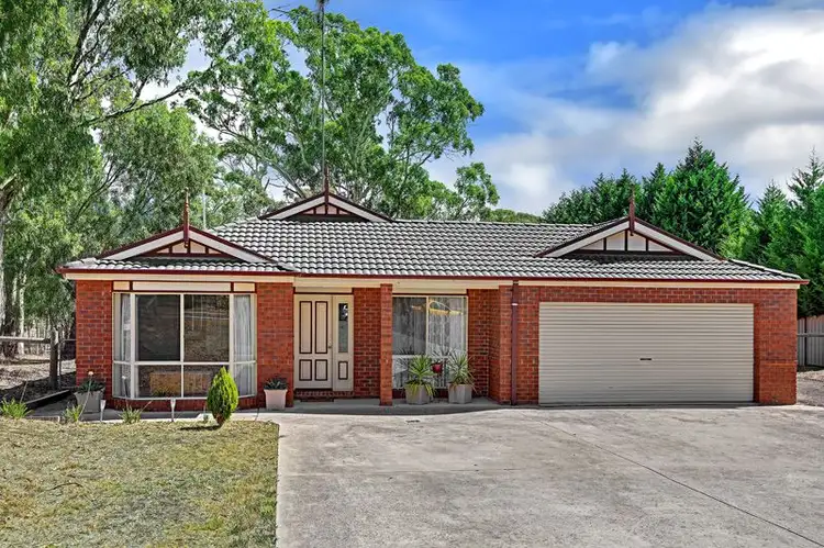 85 DONALDSON DRIVE, Broadford VIC 3658