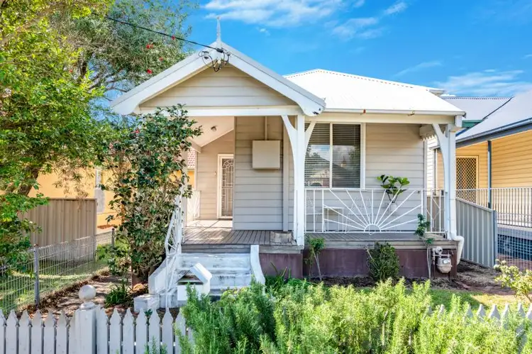 12 Douglas Street, Stockton NSW 2295