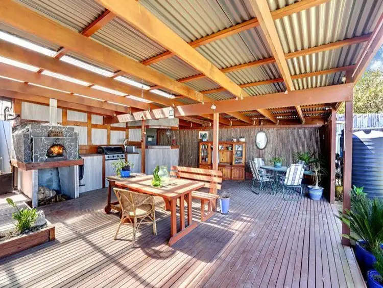Fifth view of Homely house listing, 16 PAMELA COURT, Wallan VIC 3756