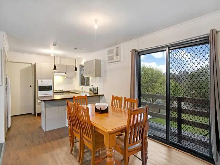 4 HAMILTON STREET, Kilmore VIC 3764