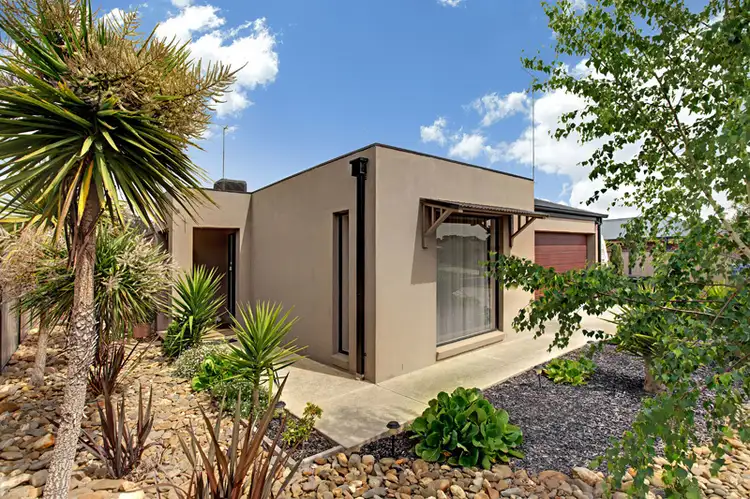 11 STAFFORD STREET, Broadford VIC 3658